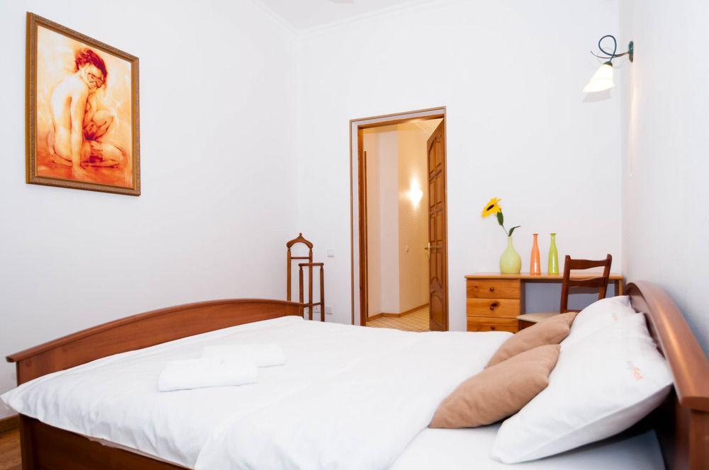 Hostel Kreschatik Kijev Kültér fotó